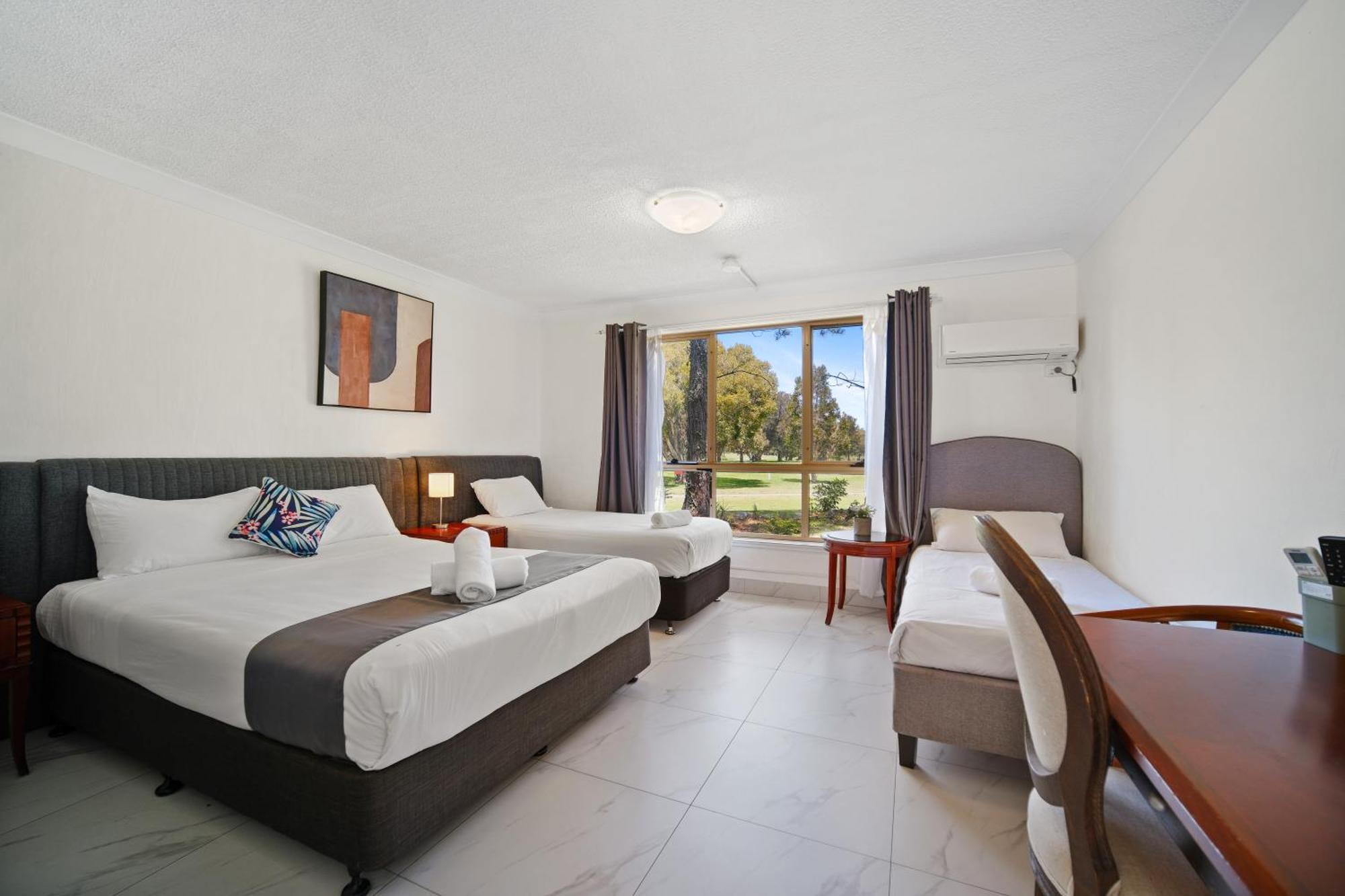 Golf Place Inn Wollongong Primbee Luaran gambar