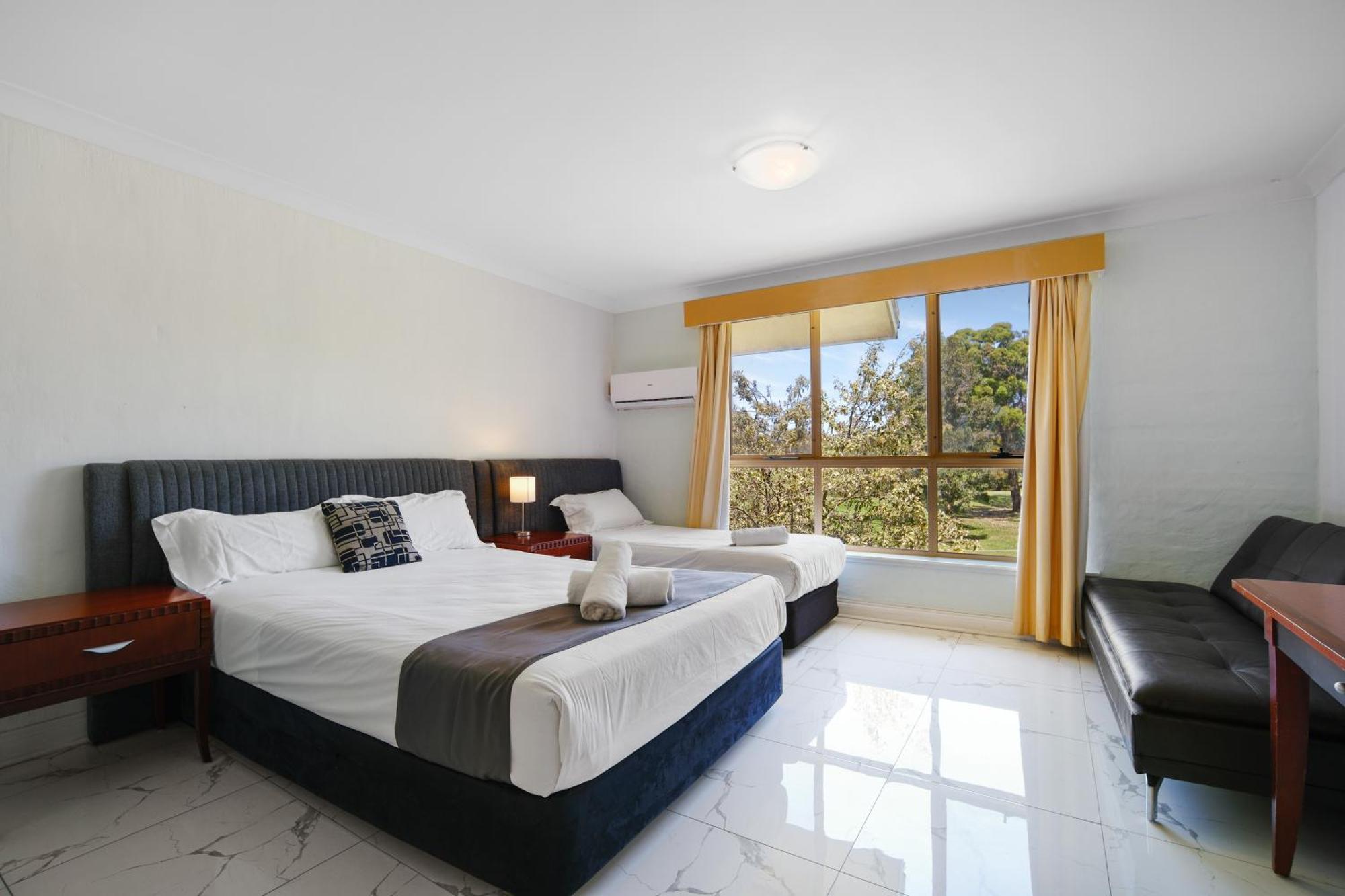 Golf Place Inn Wollongong Primbee Luaran gambar