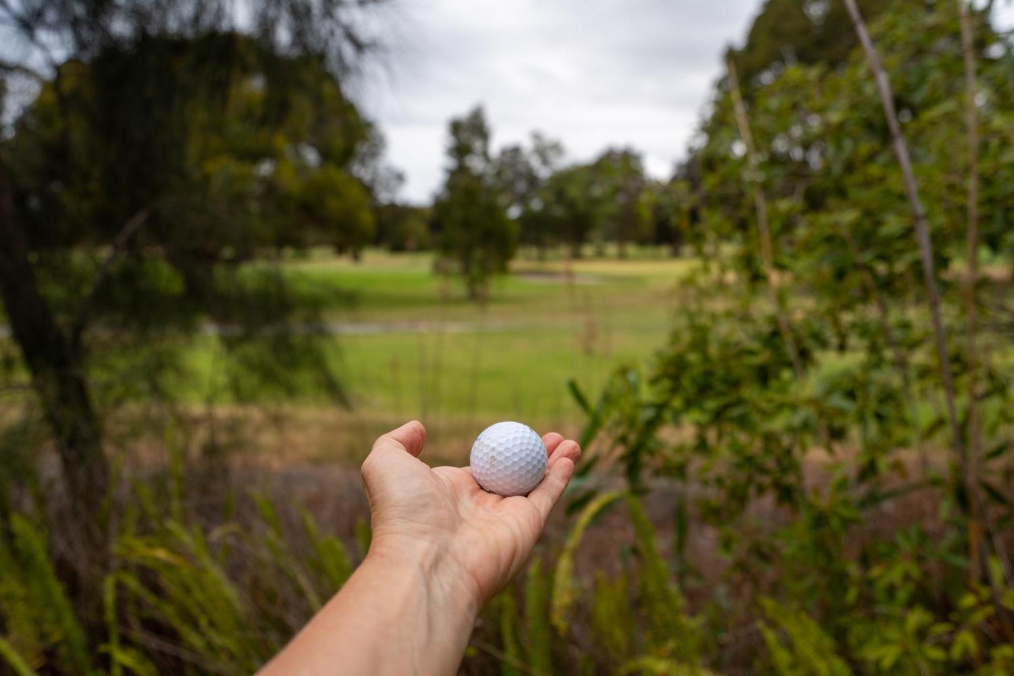 Golf Place Inn Wollongong Primbee Luaran gambar